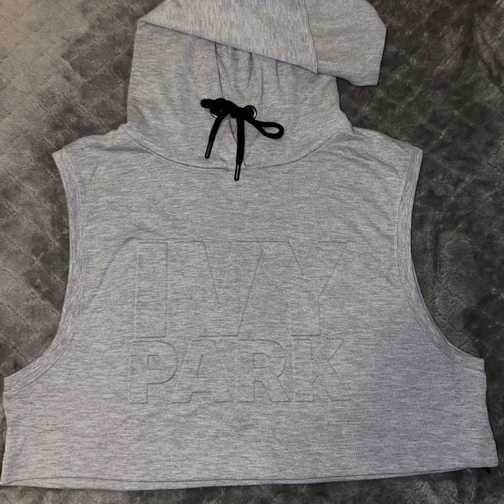 Workout sleeveless hoodie